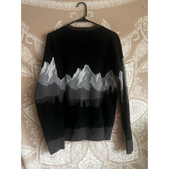 Million Dollar Cowboy Bar Jackson Hole Crewneck Mountain Sweater Size Small - Picture 4 of 5